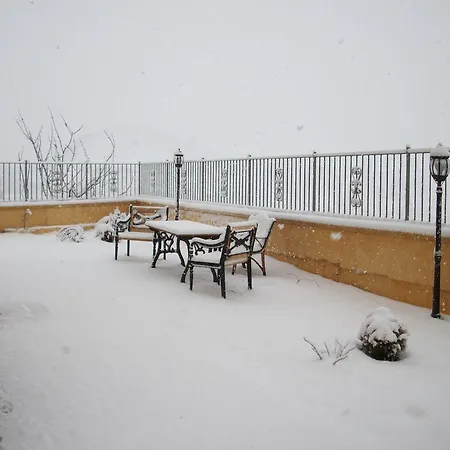 Appart hôtel Les Amis Castel Di Sangro