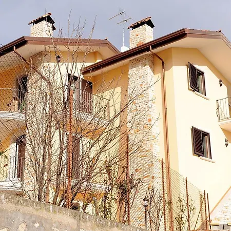 Appart hôtel Les Amis Castel Di Sangro