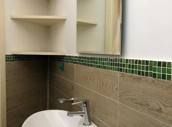 Les Amis Aparthotel 2*