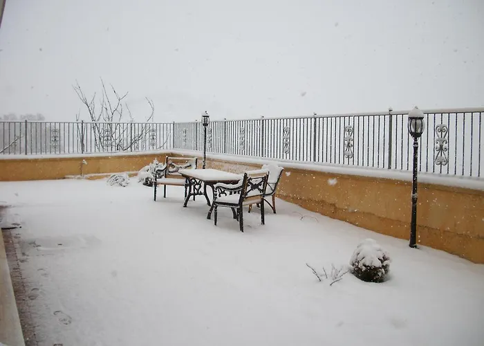 Aparthotel Les Amis Castel Di Sangro