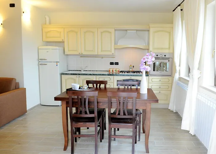 Aparthotel Les Amis Castel Di Sangro